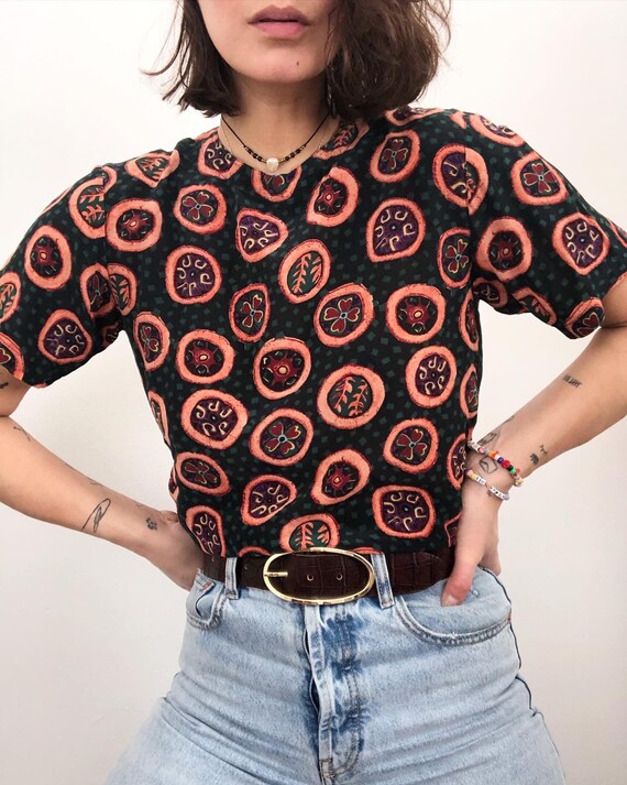 Vintage 100% silk printed tee blouse