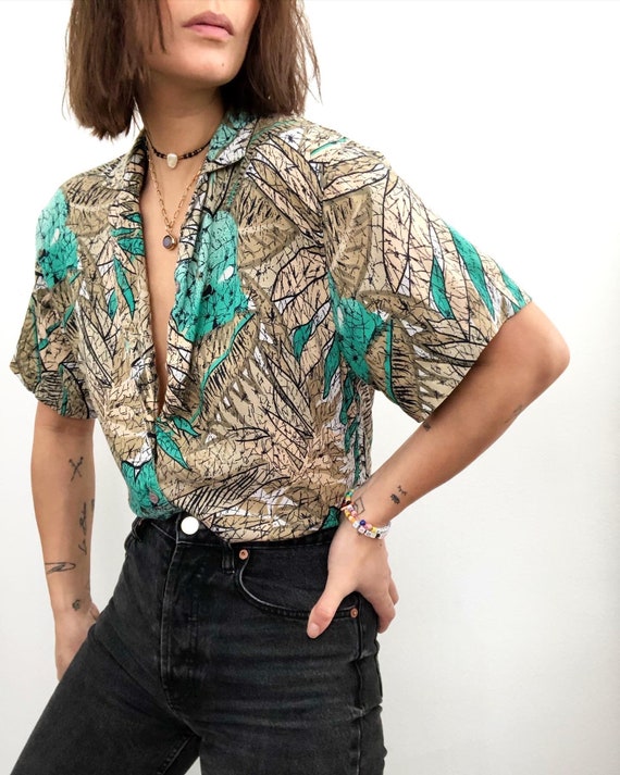 Vintage 100% rayon printed blouse