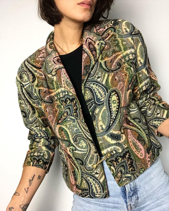 Vintage chain closure tapestry boxy blazer