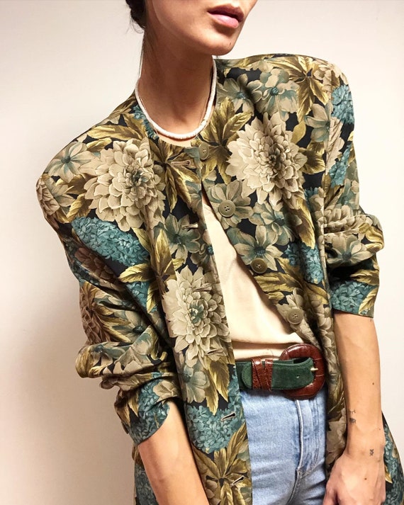 Vintage 100% silk chrysanthemum floral blazer