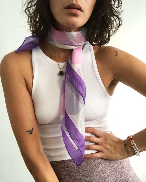 Vintage 100% silk circle print scarf