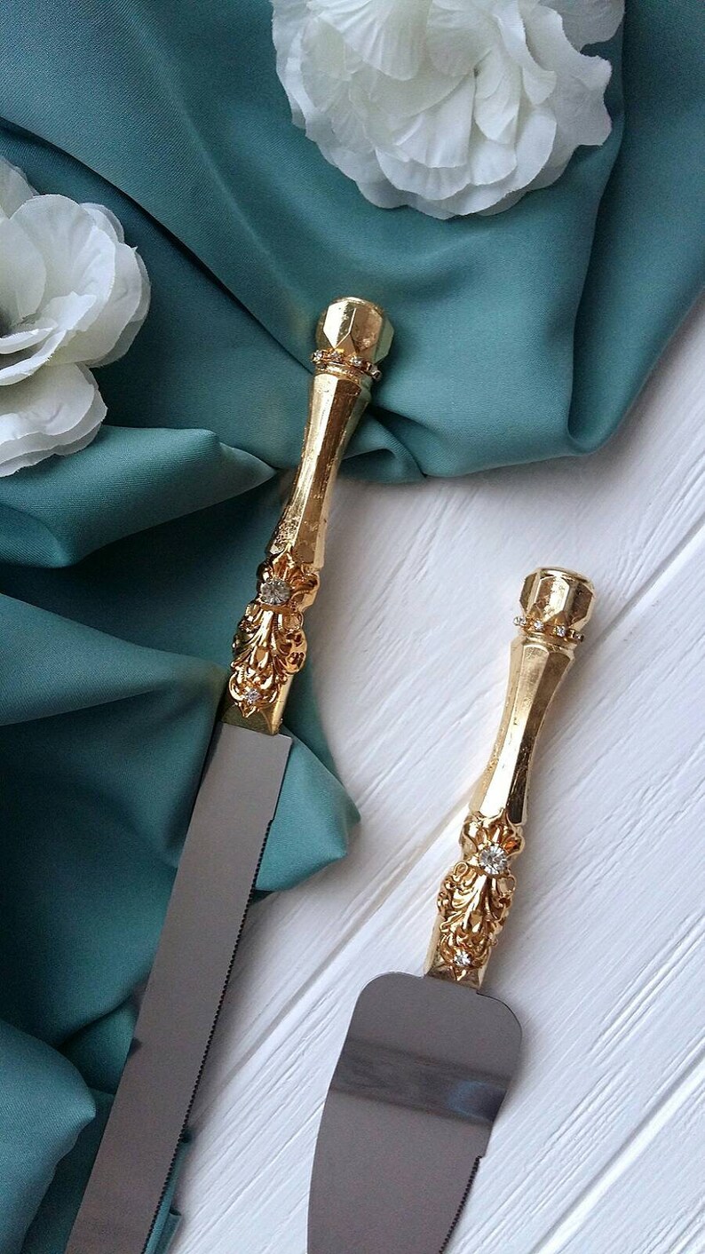 Gold Cake Serving Set Engraved Wedding Cake Cutting Set Etsy