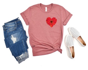 Floral Heart Love Short sleeve Valentine’s Day T-shirt Love Valentine’s Day Shirt Floral Wreath Love Heart Graphic Tee Valentine’s Day