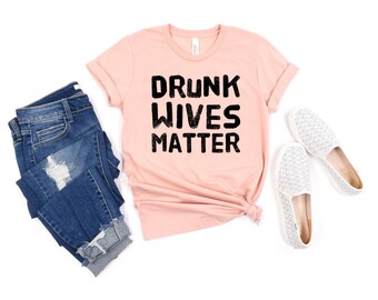 Dronken vrouwen zijn belangrijk unisex tshirt. vrouw shirt grappige womens shirt drinken moeder shirt drinken shirt shirtdrunk vrouwen club