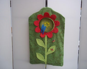 Klammerbeutel Blume rot Wiese 33 x 54 cm groß Käfer Knöpfe Utensilo Wandbehang