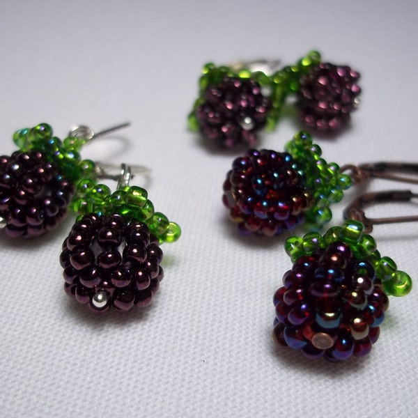 Himbeeren Brombeeren Ohrschmuck aus Mini Glasperlen Ohrhaken mit Klappbrisur