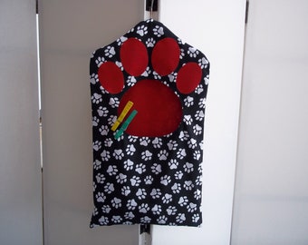 Klammerbeutel Pfoten Katze Hund rot schwarz weiß mit Tatzen 28 x 50 cm Baumwolle bedruckt