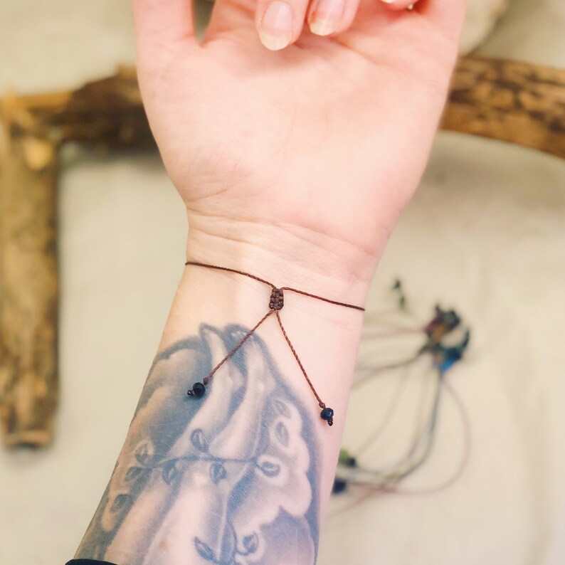 Macrame bracelet with gemstone