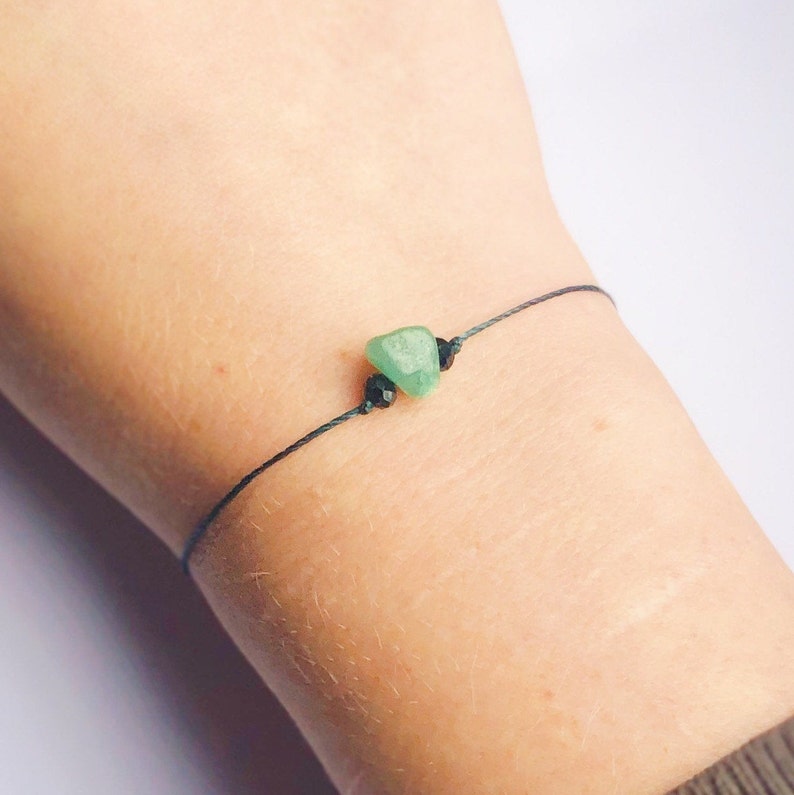 Macrame bracelet with gemstone