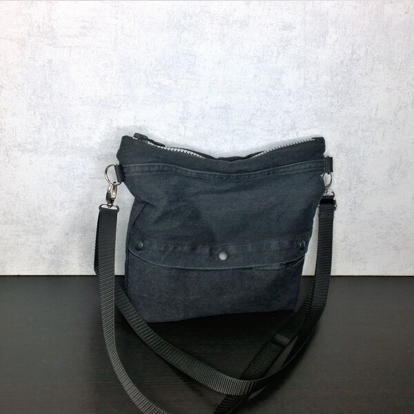 upcycling jeans bag with zipper and adjustable strap