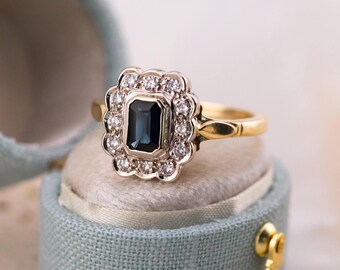 Vintage sapphire and diamond halo ring 14k solid gold, size 7.25