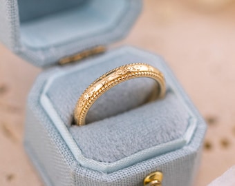 Alianza de boda de oro amarillo con diseño de flor de naranjo, talla 5.25