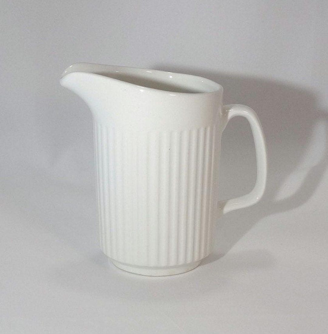 Vintage White Ribbed Creamer England Farmhouse Vase 8 Oz Etsy vintage-white-ribbed-creamer-england-farmhouse-vase-8-oz-etsy