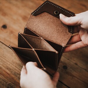 Hand stitched Leather concertina wallet, High Quality Oak Bark tanned, English leather image 3