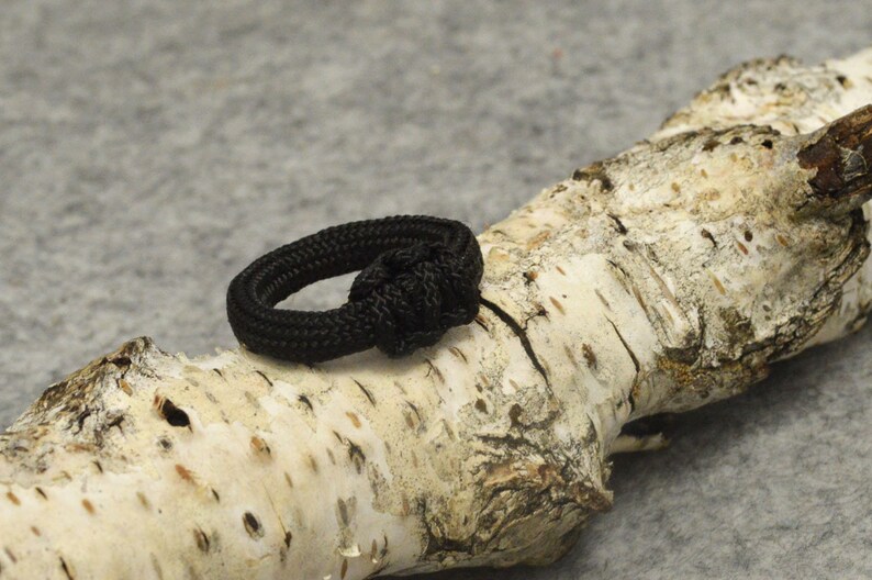 Unisex braided ring Custom paracord jewelry friendship gift Paracord jewelry survival ring Tactical paracord survival ring Tactical gear