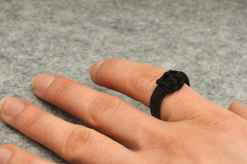 Unisex braided ring Custom paracord jewelry friendship gift Paracord jewelry survival ring Tactical paracord survival ring Tactical gear