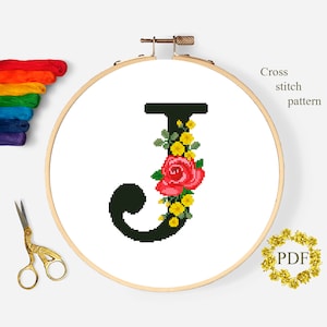 Letra J Padrão de ponto cruz moderno PDF, Gráfico de ponto cruz floral monograma, Flores rosas, Bordado de arte em bastidor, Download digital