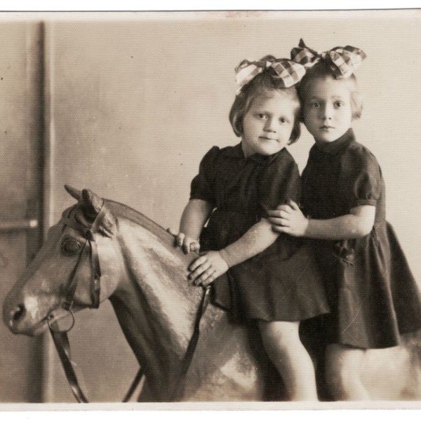 FANTASTIC! Vintage photo snapshot, little girls on wooden rocking horse, Turkey Istanbul Karaköy, toys and dolls, childhood memories #8482