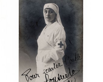 RED CROSS NURSE World War I France - medicine medical war history hospital militaria rppc +7027F