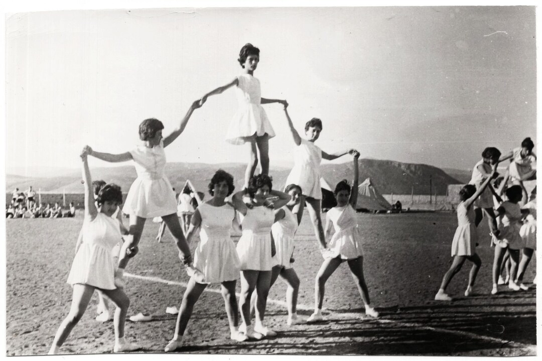 Young Teenage Gymnast Girls, Sports Acrobats Pyramides, Vintage Girl