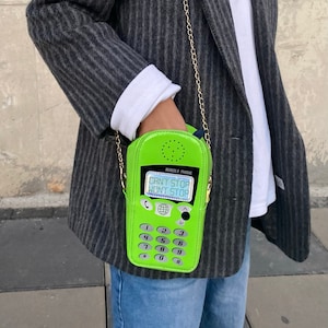 Monedero para teléfono verde, elegante cartera para teléfono móvil con correa de cadena para el hombro, bolso de arte estilo callejero para teléfono móvil, bolso para raves y festivales