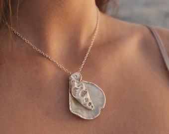 Silver Edge Seashell Necklace – Handmade Mother of Pearl Coastal Pendant