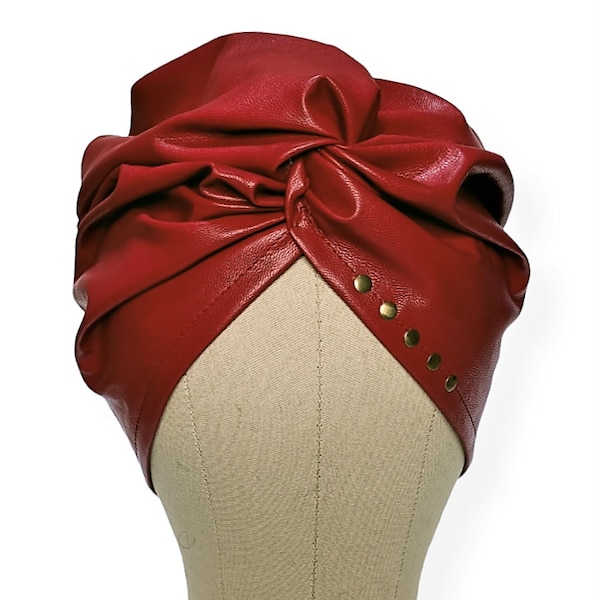 Turban en faux cuir rouge pour femmes, turban pré-attaché, turban élégant pour femmes, turban rouge, turban croisé