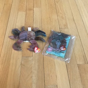 Collectible / Collectable Ty Original Beanie Baby / Babies “Claude” Tie Dye Shade of Brown and Blue Crab / Crustacean Red & Teenie Beanie