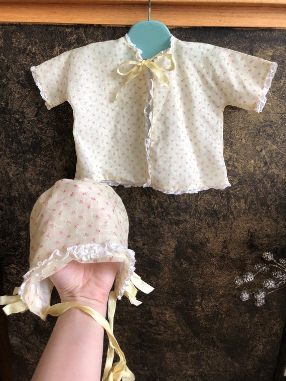 Adorable Vintage Baby Girl Yellow Floral Bonnet a… - image 8