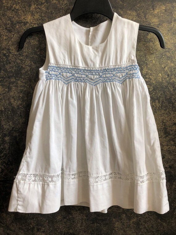 Vintage White Sleeveless Little Girl Dress - image 3