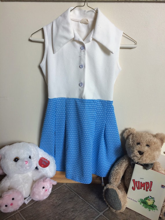 Adorable 1960's/70's Vintage White and Blue Polka 