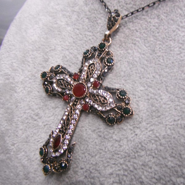 Gothic Cross Necklace Diamonate Red Green Gift Boxed