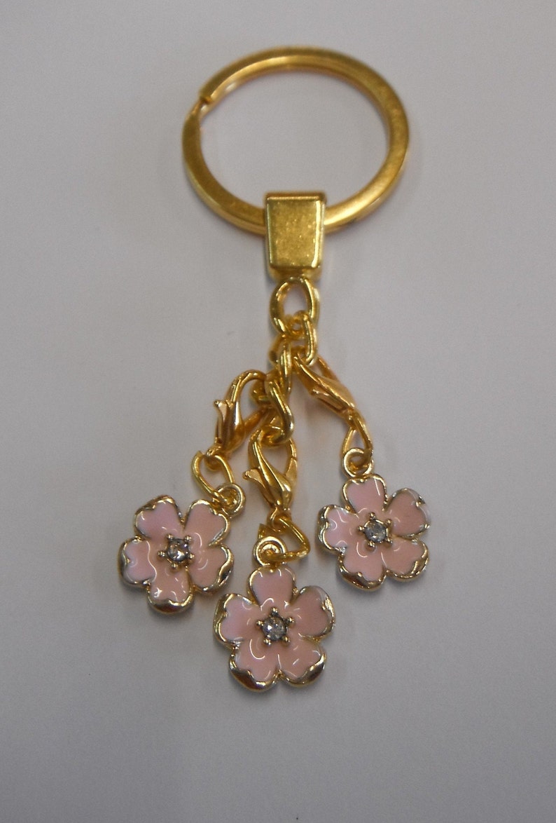 Sakura Cherry Blossom Keyring Chrome Metal Keychain Gift Boxed BRAND NEW Sakura Cherry Blossom Keyring Chrome Metal Keychain Gift Boxed BRAND NEW