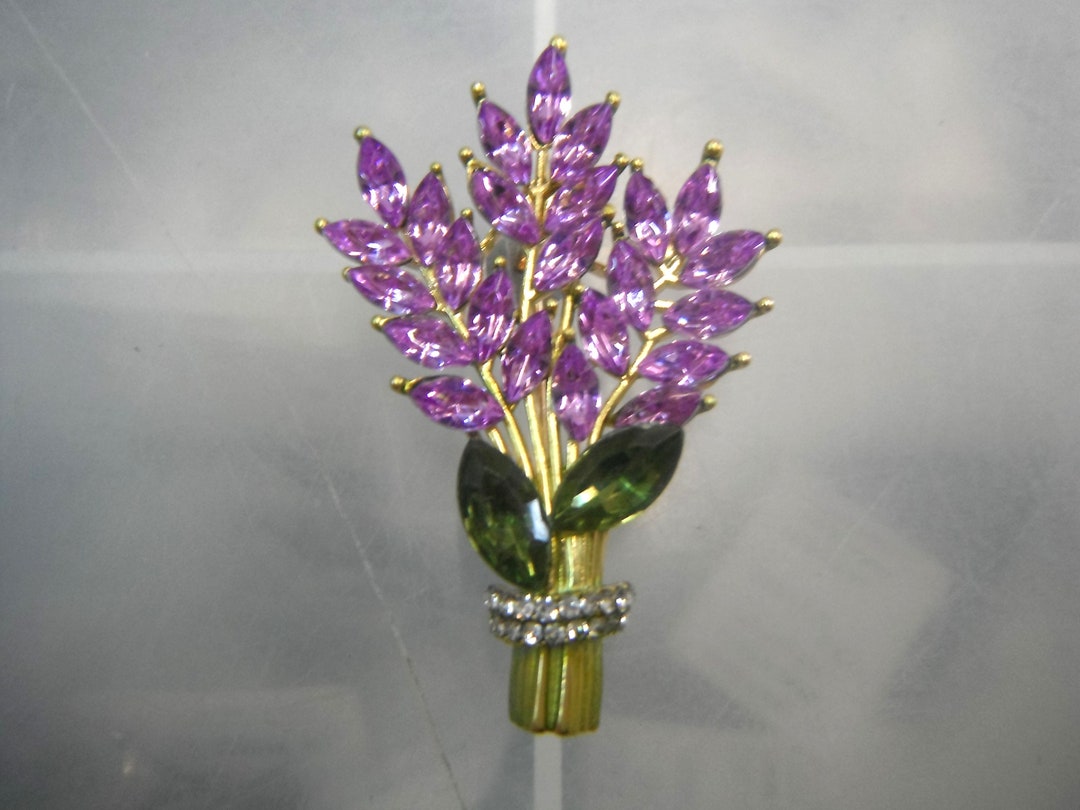 Spring Bloom Brooch Collection