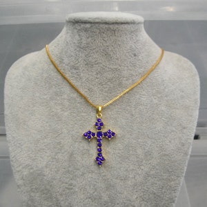 New Design Sapphire Blue Colour Golden Necklace Gift Boxed