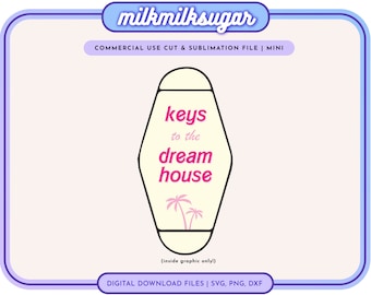 Può includere: Un cartello bianco e giallo a forma di chiave con il testo "keys to the dream house" in rosa. Due palme rosa si trovano nella parte inferiore del cartello.