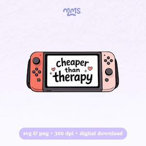Può includere: Illustrazione digitale di una console di gioco portatile color corallo e rosa con la scritta "cheaper than therapy" in nero, con due piccoli cuori rosa. La console è ambientata su uno sfondo viola chiaro.