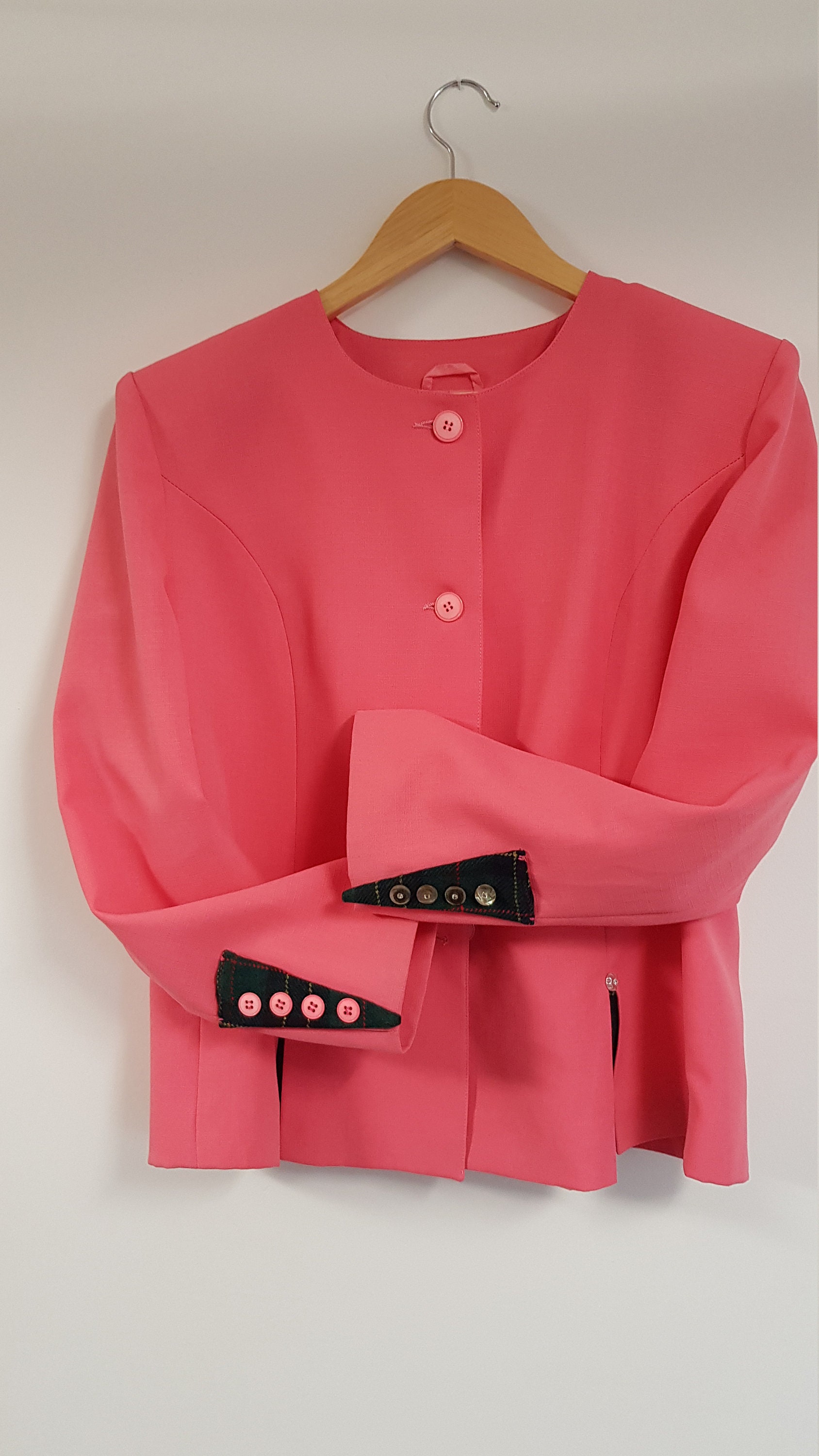 Stunning Debenhams classics size 16 Jacket with added features on the sleeves and flaps.