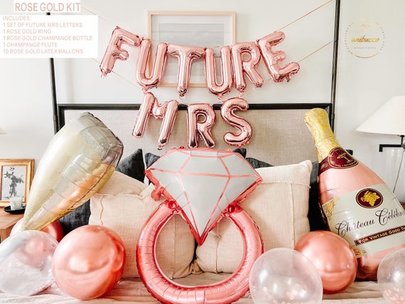 Balloon on sale lettering set