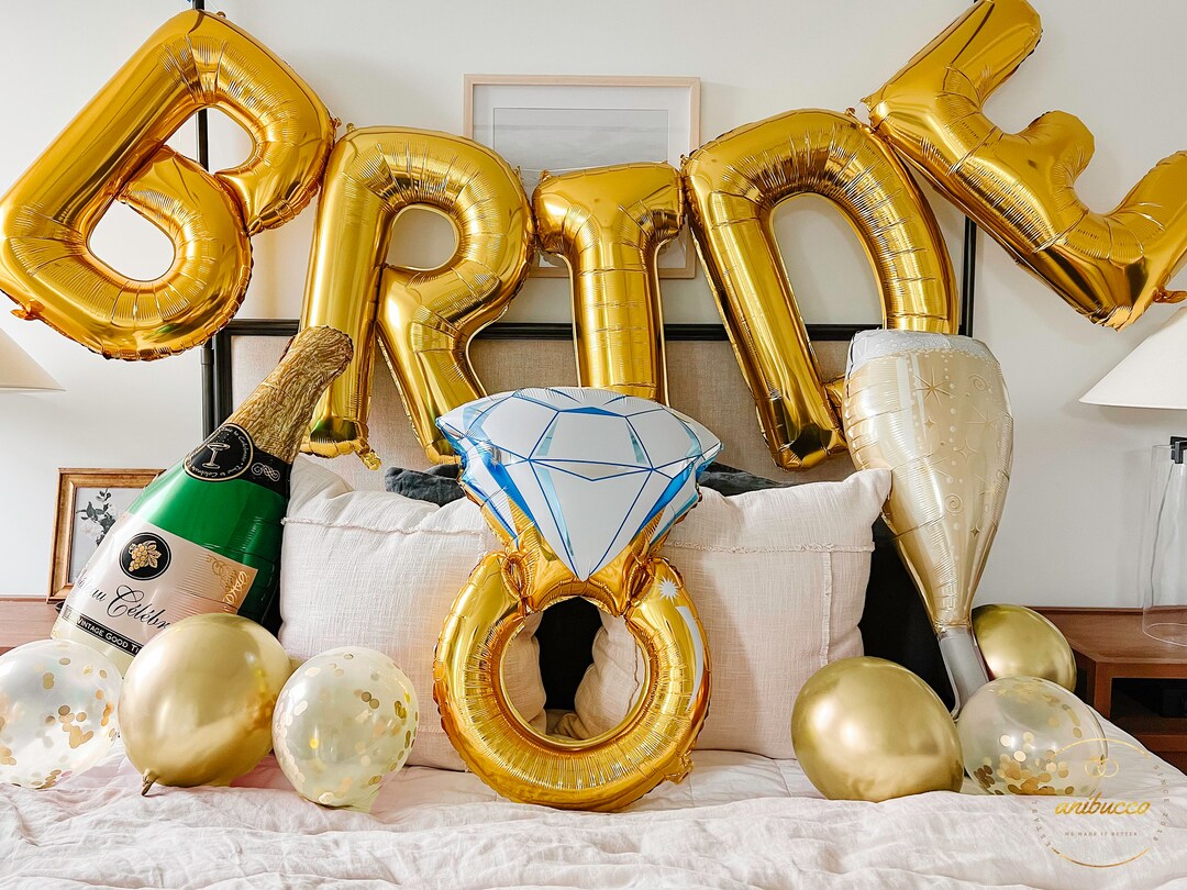 Big gold best sale letter balloons