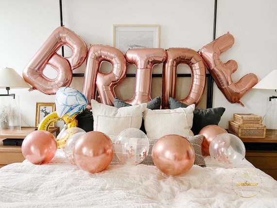 Rose Gold Birthday Party Decoration, Happy Birthday Banner, Rose Gold  Fringe Curtain, Foil Tablecloth, Heart Star Foil Confetti Balloons, Table  Confetti for Women Girl Birthday Party 