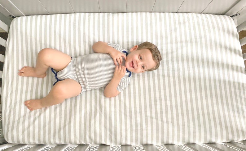 Mini Crib SheetsPack n Play Set 3 Pack 100/% Jersey Gray Cotton Baby GirlBoy Grey Chevron Polka Dot Stripe 160 GSM Shower Gift NODNAL CO