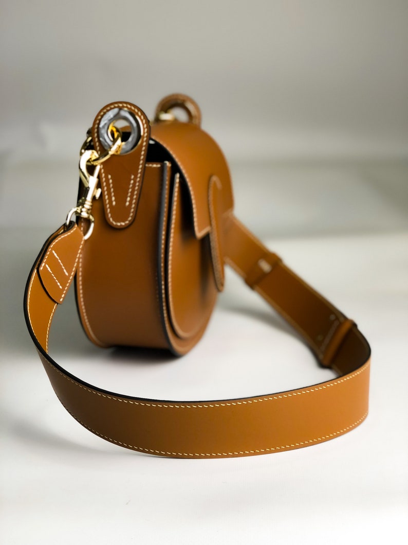 Leather saddle bag for women image 6