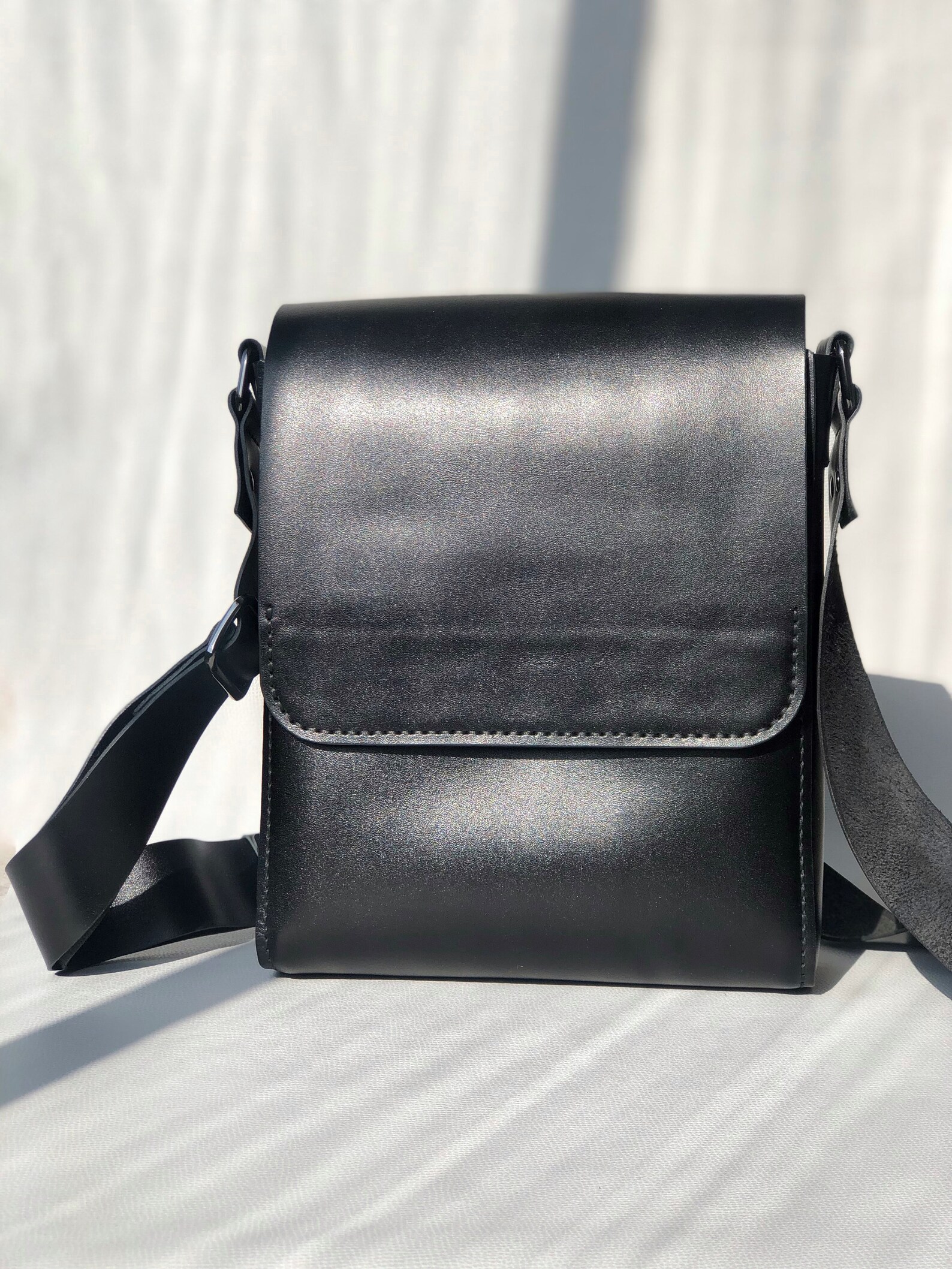 Kleine Schultertasche für Männer. Mini Messenger Leder tasche Etsy