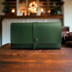 Cartera de cuero verde para mujer. Regalo personalizado para esposa. Cartera de mano de cuero. El mejor regalo de cumpleaños para mamá.