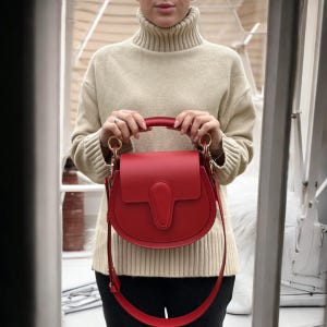 Bolso bandolera para mujer. El mejor regalo de cumpleaños número 30 para esposa. Regalo de aniversario para mamá. Bolso de mano de cuero beige.