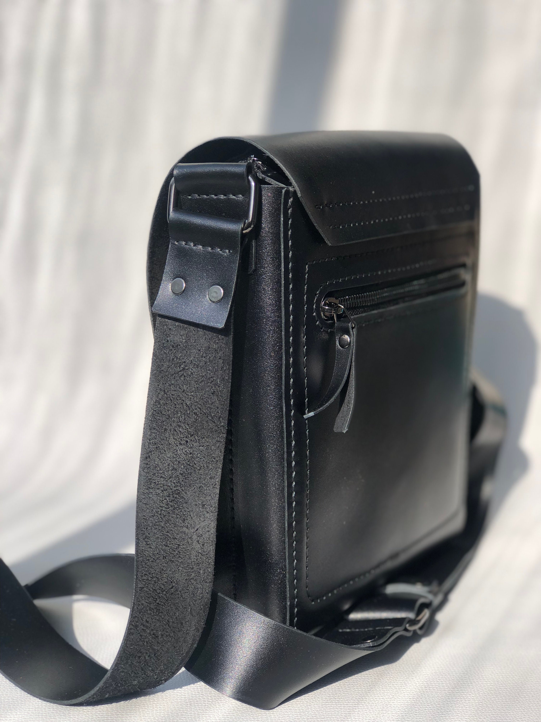 Kleine Schultertasche für Männer. Mini Messenger Leder tasche Etsy