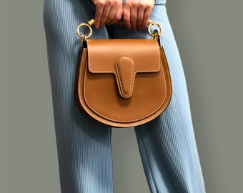 Leather saddle bag for women