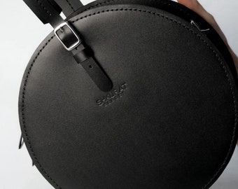 ★EMS★ CROSSED BODY CIRCULAR BAGBLACK Leather Crossbody Bags for Women Trendy Circle Cross Body