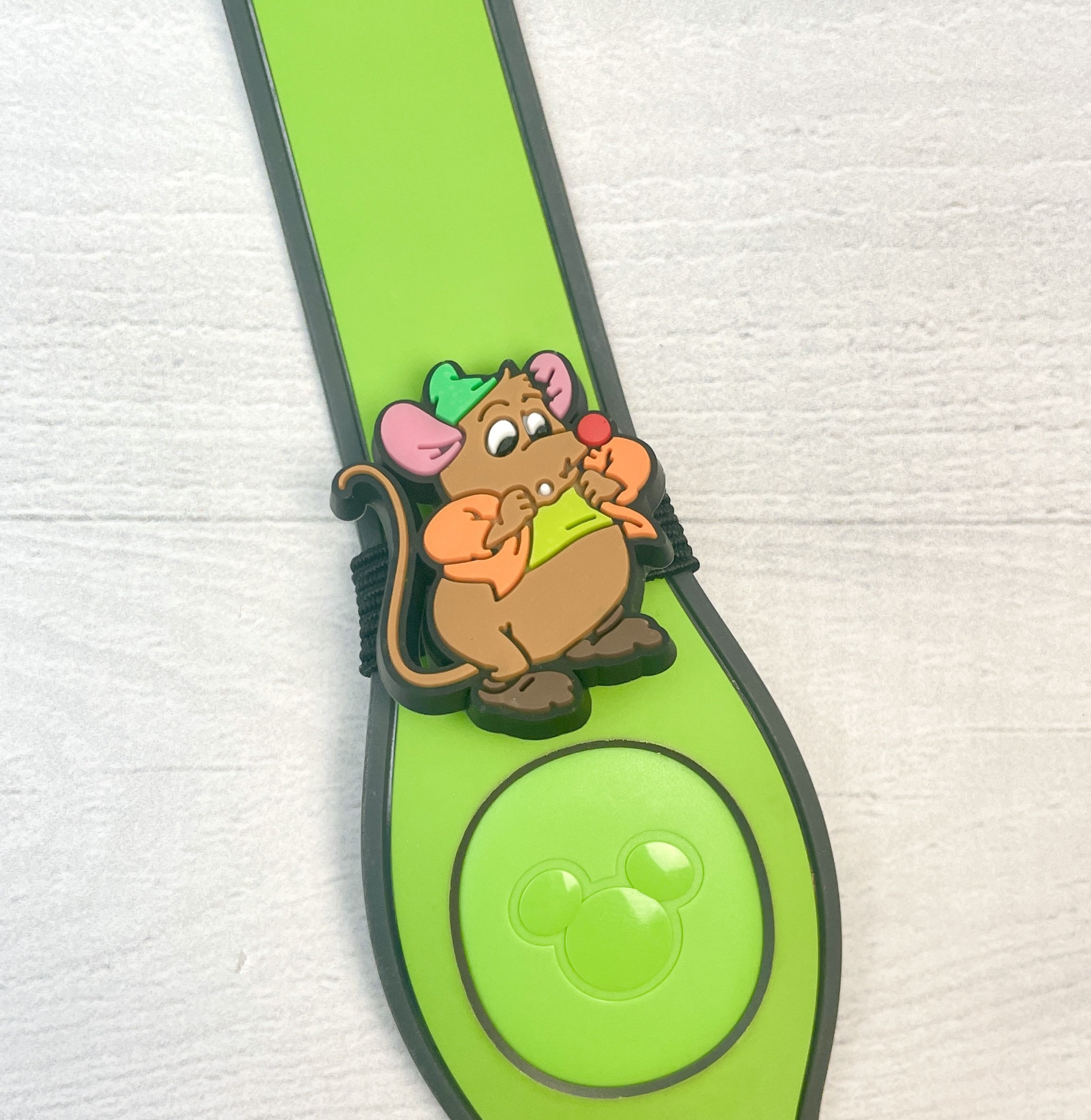 Cindy’s Helper Band Slider